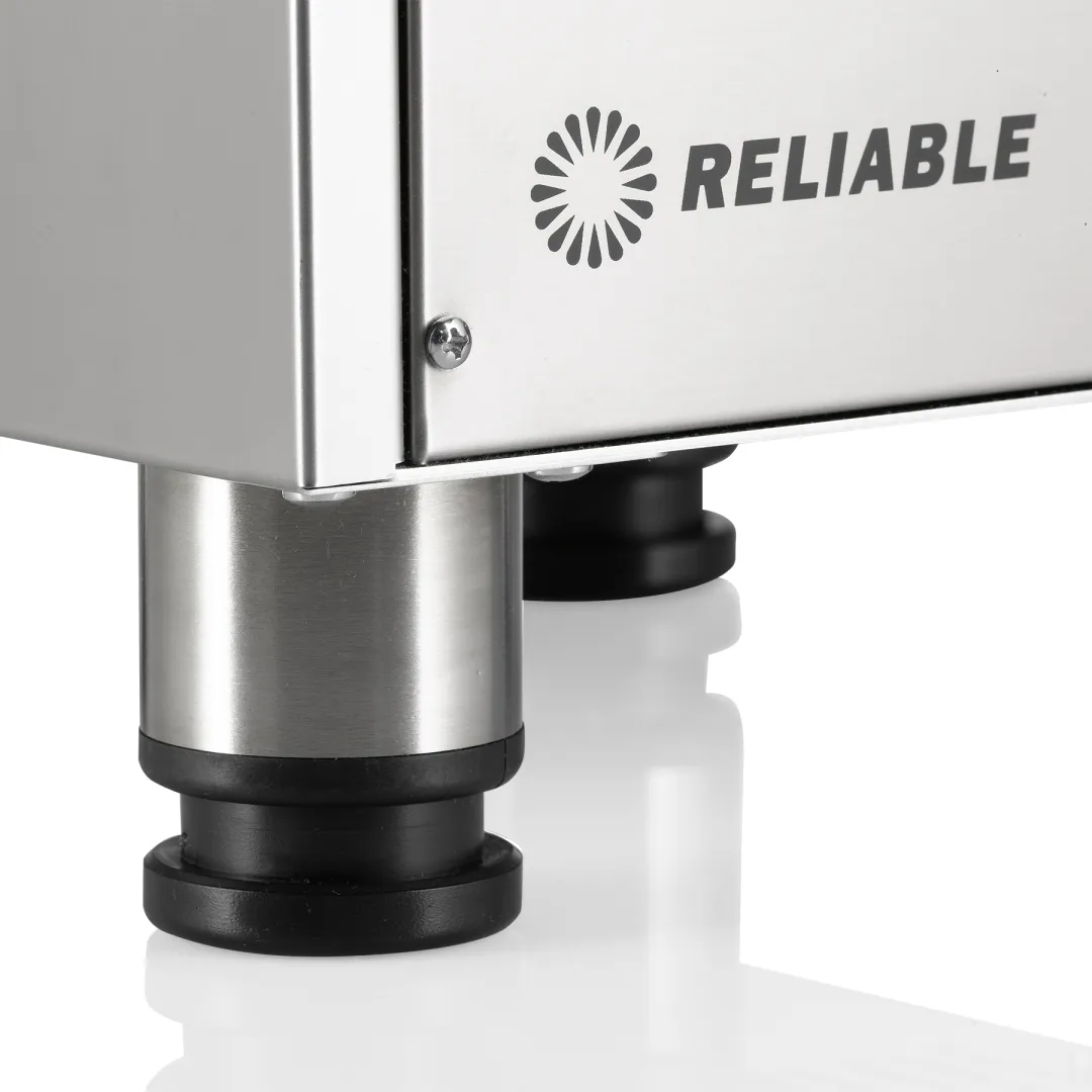 /public/media/8000CJ-adjustable-feet.webp