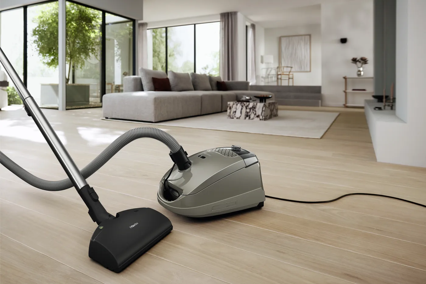/public/media/guard-s1-electro-casa-grey-lifestyle-20000215222-lowres.jpg.webp